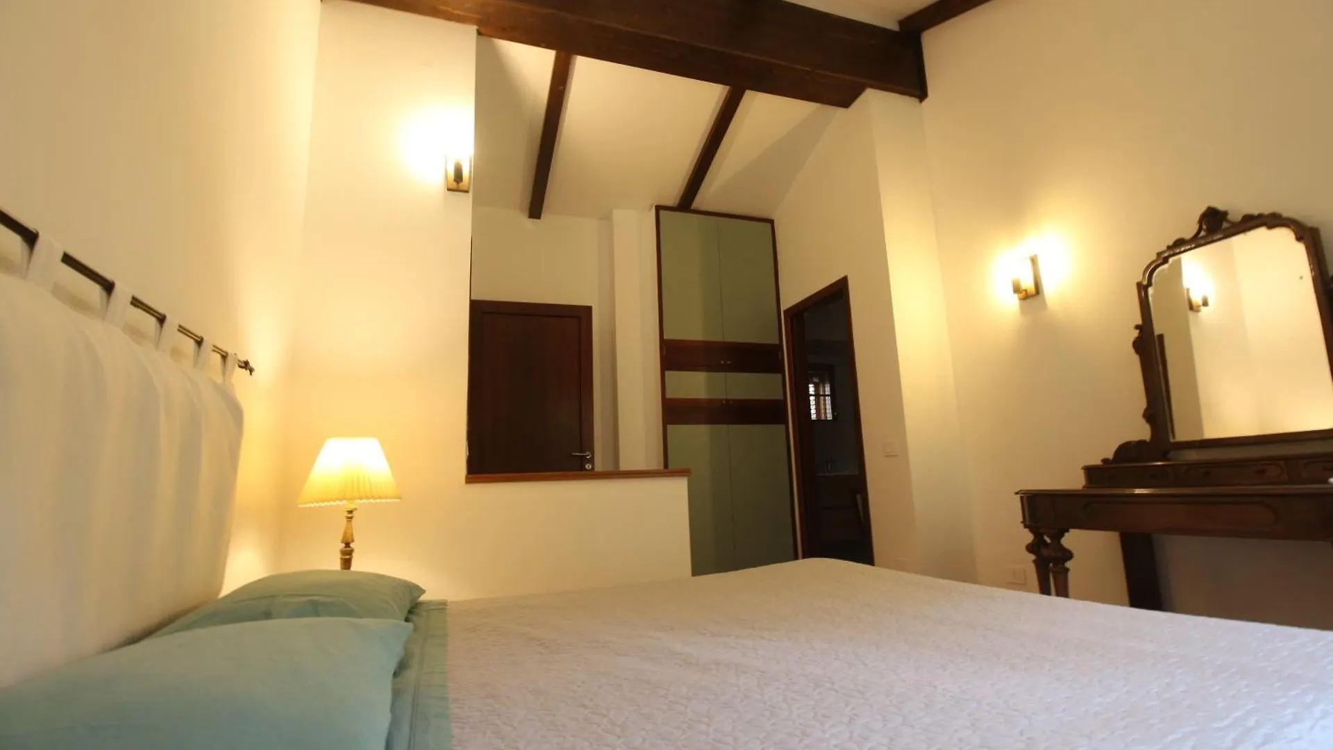 Villa Rosa Bianca Palerme 0*,